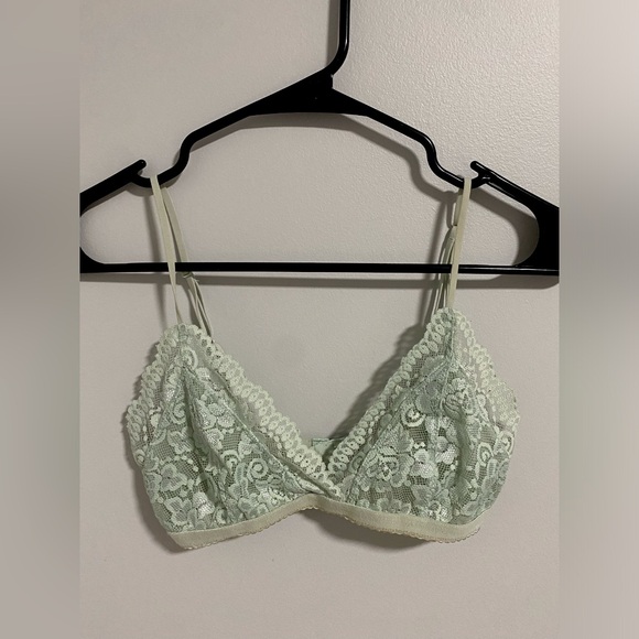 Aritzia Bralette - Picture 1 of 5